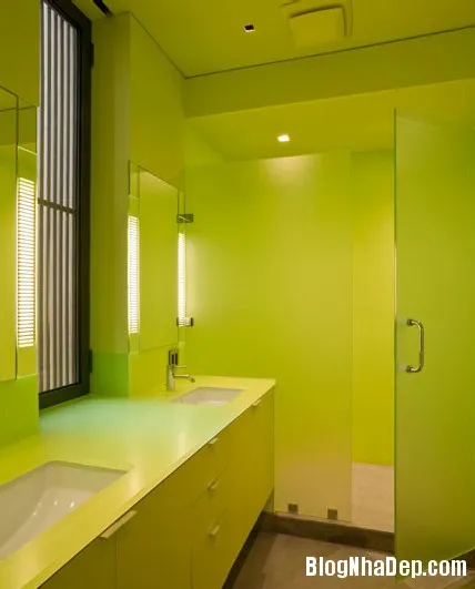 Phòng tắm chỉ một màu vẫn sang không kém