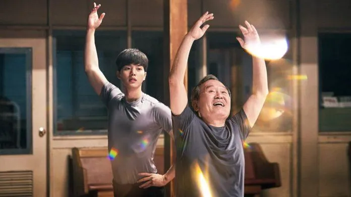 12 điệu nhảy “iconic” nhất phim Hàn Quốc: Mr. Queen lắc hông, Hwang In Yeop nhảy Okey Dokey