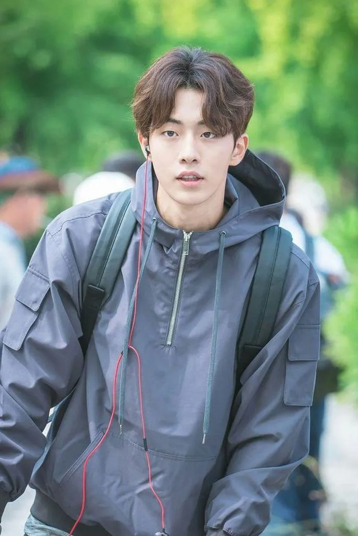 Đừng bỏ lỡ 6 phim hay nhất của Nam Joo Hyuk nếu bạn thích Twenty-five Twenty-one