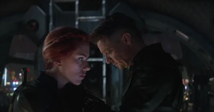 Giới phê bình kịch liệt khen ngợi “Avengers: Endgame”, gọi đó là “bức thư tình” khép lại Phase 3 của MCU