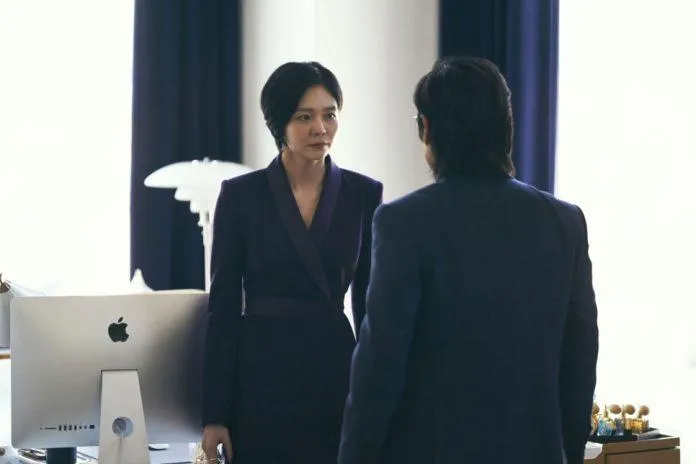 Jeon Do Yeon hóa thân thành sát thủ trong phim mới độc quyền của Netflix Kill Boksoon