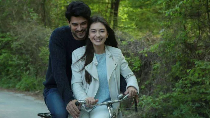 Kara Sevda (Endless Love): Cảm giác “vừa yêu vừa hận” một người là như thế nào?