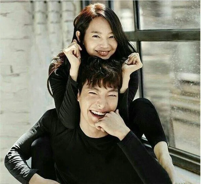 Lý do Shin Min Ah – Kim Woo Bin đóng chung nhưng không yêu nhau trong Our Blues