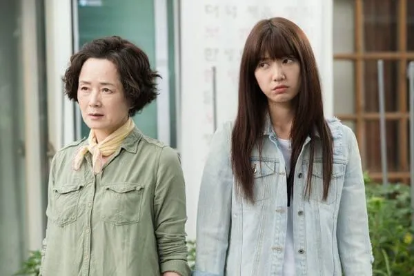 Những lí do khiến bạn không thể không yêu cô nàng Hye Jung trong Doctors
