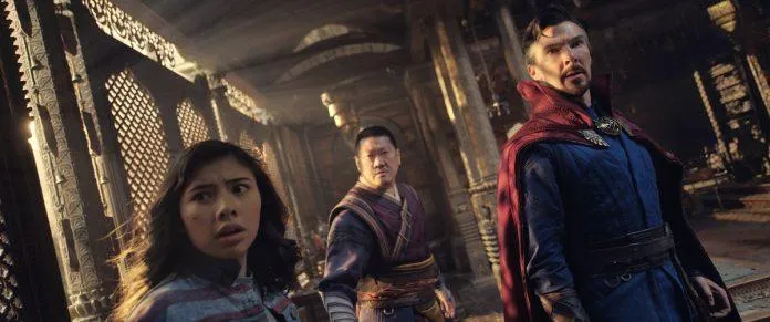 Review Doctor Strange In The Multiverse Of Madness: Fan Marvel cũng phải chê!