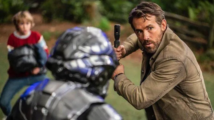 Review Dự Án Adam (2022): Bom tấn màn ảnh nhỏ của “thánh lầy” Ryan Reynolds