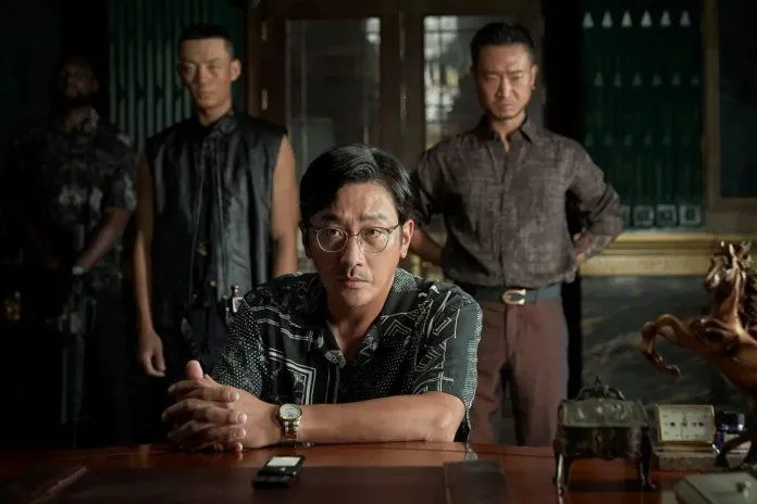 Review Thánh Ma Túy (Narco-Saints): Phim 30 triệu USD của Netflix có làm lên chuyện?