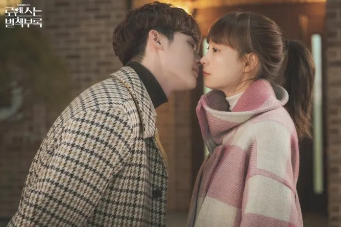 Romance Is A Bonus Book: Lee Jong Suk và Lee Na Young bật mí những cảnh quay ấn tượng nhất